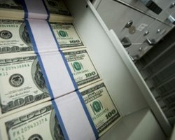 Банки получат право одалживать гражданам иностранную валюту