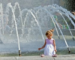 Побито пять рекордов. Июнь в Киеве был жарче климатической нормы на 3,5 градуса