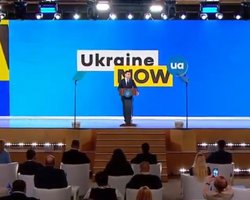 "Наши люди – не подопытные кролики": Зеленский рассказал, чем будут прививать украинцев
