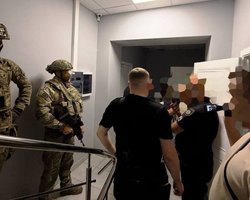 НАБУ не пред'явили докази про "крота" ФСБ: реакція бюро на масові обшуки СБУ та підозри