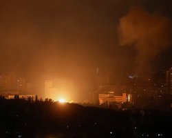 Нічна атака РФ: у спальному районі Києва впав та вибухнув "шахед" (відео)