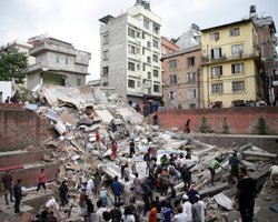 Землетрясение в Непале унесло минимум 4300 жизней