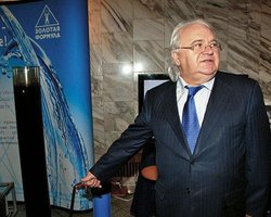 Нобелевских лауреатов по физике обвиняют в краже разработки