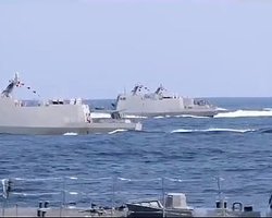 70 літаків та 11 кораблів: Китай влаштував морську блокаду Тайваню (фото)