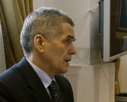 Онищенко готов начать процедуру возвращения Roshen в РФ, несмотря на "непоследовательность" партнеров