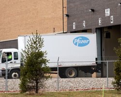 Вакцина Pfizer не будет проходить лабораторный контроль в Украине, – Степанов