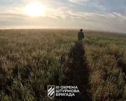 "Сдавайся, дурак, жить будешь": 3 ОШБр показала зачистку подходов к Андреевке (видео)