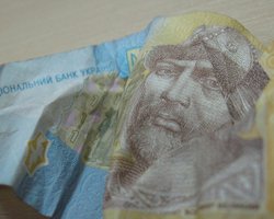 Власти верят в кредит от МВФ и стабильную гривну