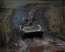 "Каждый метр, как 10 километров": в Минобороны оценили контрнаступление ВСУ под Бахмутом (видео)