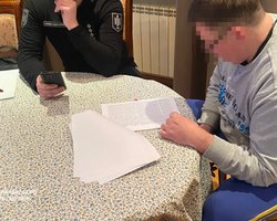 За каски и бронежилеты плохого качества: экс-замминистра Минобороны сообщили о подозрении (фото)