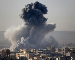 Авиаудар военных самолетов РФ по жилым кварталам в Сирии