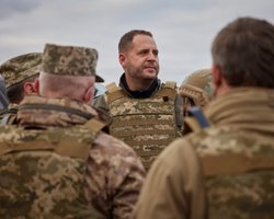 Не тільки голову СБУ: Єрмак хотів звільнити "всіх силовиків", — нардеп Железняк