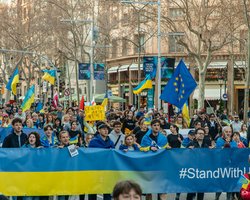 Четверта річниця повномасштабного вторгнення: які заходи проводили українські громади закордоном