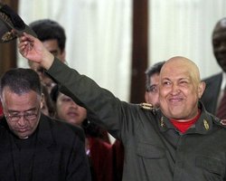 Вице-президент Венесуэлы сообщил, что Чавес начнет новую стадию лечения