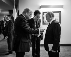 На Аляске была катастрофа: чиновники Трампа выглядели напуганными после встречи с Путиным, — СМИ