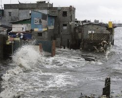 В результате тайфуна на Филиппинах погибли 37 человек