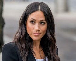 Меган Маркл у День закоханих показала рідкісний кадр з донькою на руках у принца Гаррі (фото)