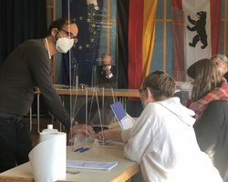 Россия отправила в Германию секретного агента для влияния на выборы в Бундестаг, — Welt