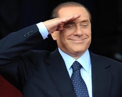 Итальянцы считают Берлускони худшим премьером в истории страны