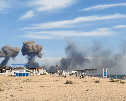 "Понимают, что там происходит": россияне на 54% реже стали посещать Крым, – Данилов (видео)