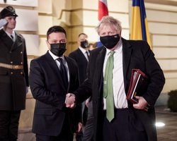 "Мы всех победим", но готовьтесь к плохому. Что заявили Зеленский и Джонсон после встречи