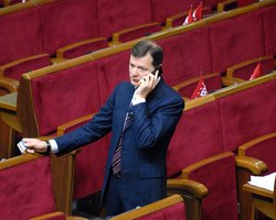 Проработав полчаса, Рада приняла заявление о евроинтеграции и закрылась до 5 марта