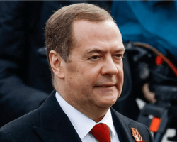 "Президента США не переиграли": Медведев высказался о встрече Трампа и Зеленского