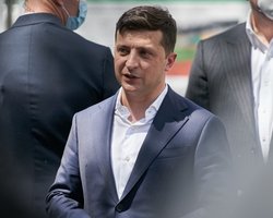 Пик заболеваемости коронавирусом может наступить в середине лета, – Зеленский