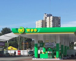 Шмигаль попередив про подорожчання палива в Україні через труднощі з постачанням