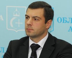 Экс-замглаву АП Чмыря подозревают в вымогательстве у своих подчиненных