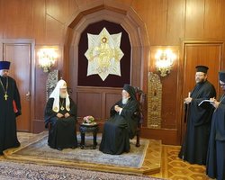 Встреча патриархов Варфоломея и Кирилла завершилась