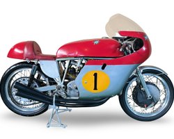 Один із найдорожчих в історії: знаковий мотоцикл 1965 року продали за $1,3 мільйона (фото)