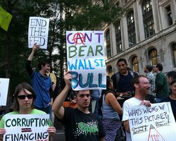 При разгоне юбилейного митинга Захвати Уолл-стрит задержали 73 человека