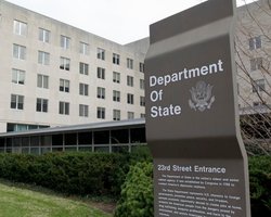 В Госдепе США осудили намерение Путина выдавать российские паспорта на Донбассе