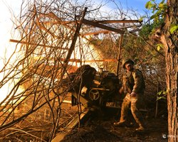 Втрачають 200 осіб на день: ЗС РФ намагаються просунутися до Часового Яру, але успіхів немає, — ЗСУ