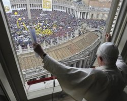 DW: Бенедикт XVI уходит достойно