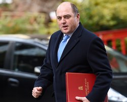 "Если будут придерживаться норм": в Британии допустили сотрудничество с Талибаном