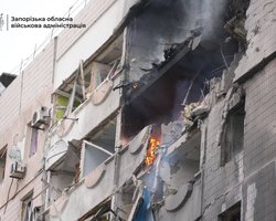 Удар по Запоріжжю: КАБи влучили у дві багатоповерхівки, десятки постраждалих (фото, відео)