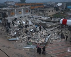 Землетрясение в Турции и Сирии: число погибших возросло до 500 (фото, видео)