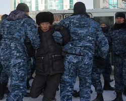 Ситуация в Казахстане: бои за Алматы, огонь на поражение и более 4 тыс. задержанных (видео)