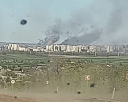 Подбитая техника и горизонт в дыму: как сейчас выглядит дорога на Бахмут (видео)