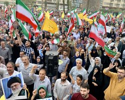 Иран объявил о победе над Израилем: в Тегеране празднуют (видео)