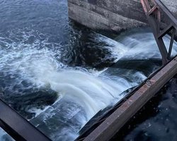 ЗС РФ атакували Печенізьке водосховище на Харківщині: з'явилися кадри влучання (відео)