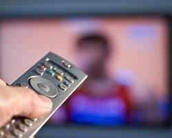 Посол объяснил, почему украинских телеканалов нет в России