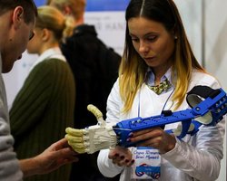 Подать руку. Как 3D-принтер помогает бойцам АТО