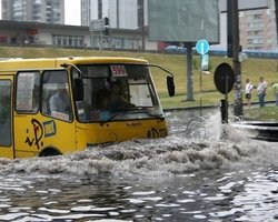 Черновецкий выделил 4 млн. гривень на спасение столицы от наводнения