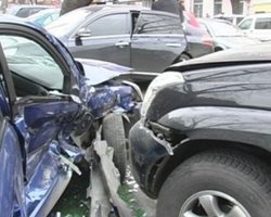 В Киеве столкнулись пять авто: есть пострадавшие