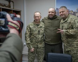 Замість Залужного — Сирський: в мережі поширили  фейкове звернення Зеленського (відео)