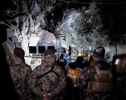 Новое землетрясение произошло в Турции и Сирии: власти сообщают о сотнях раненых (фото)