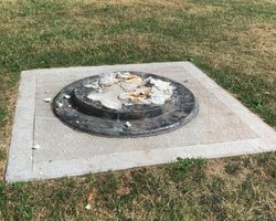 Война памятников. В США снесли статую борца за права чернокожего населения